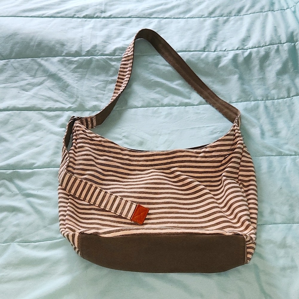 Thirty-One retro Metro hobo crossbody bag